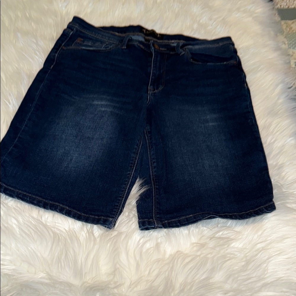 Nannette Dark Blue Women's Shorts